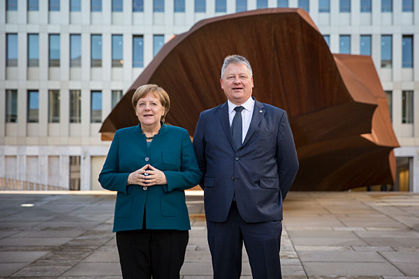 Eroeffnung der BND-Zentrale