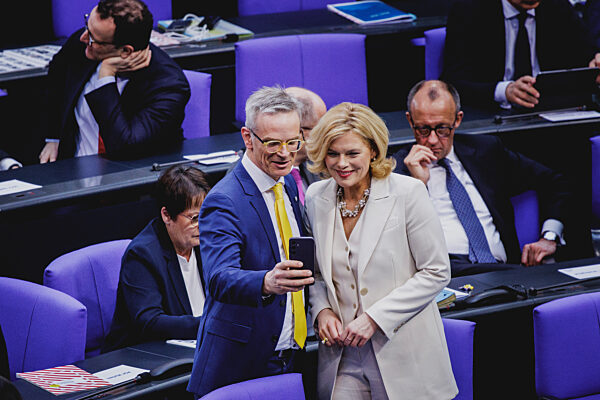 Konstituierende Sitzung des 21. Deutschen Bundestages