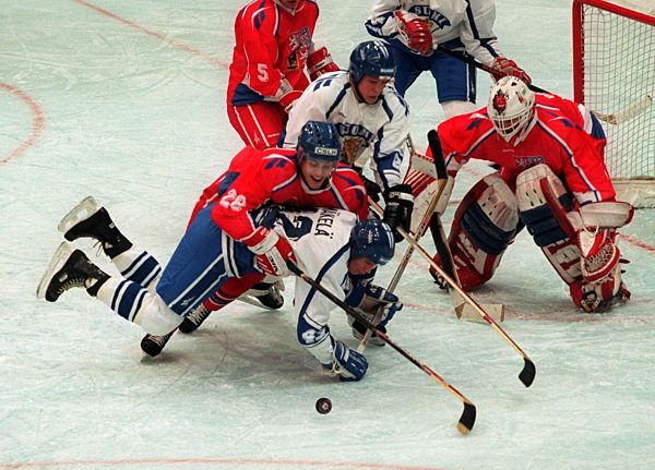 Lillehammer 1994, Finnland überraschte tschechisches Eishockey-Team