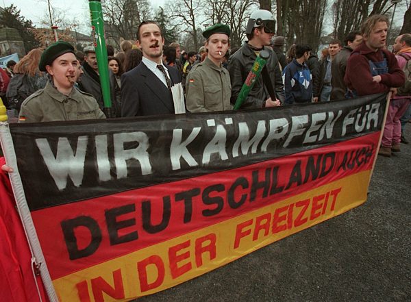 Demo in Detmold gegen Ausländerfeindlichkeit und Rassismus