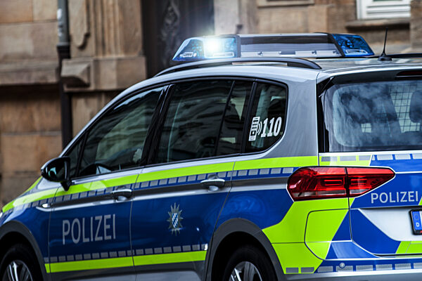 Themenbilder - Symbolbilder - Polizei Blaulicht - 2023