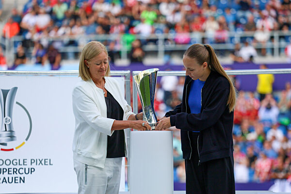 DFB - Supercup - Frauen - 2025 / 2026 - FC Bayern Muenchen vs. VfL Wolfsburg