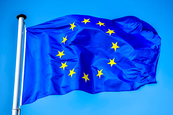 Wehende EU-Fahne
