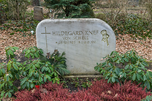 Grabmal Hildegard Knef Waldfriedhof Zehlendof Berlin Deutschland