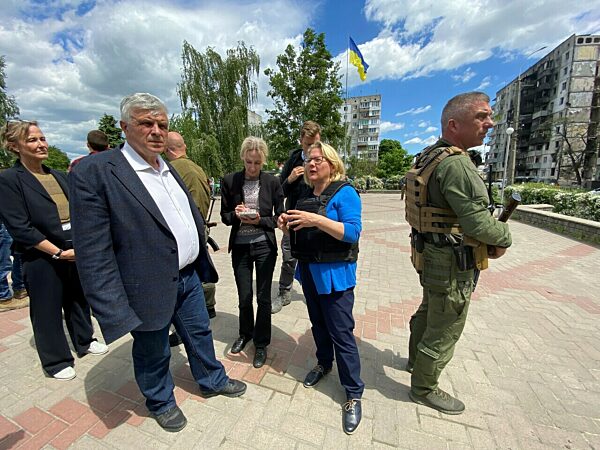 Ukraine-Krieg - Ministerin Schulze in Kiew