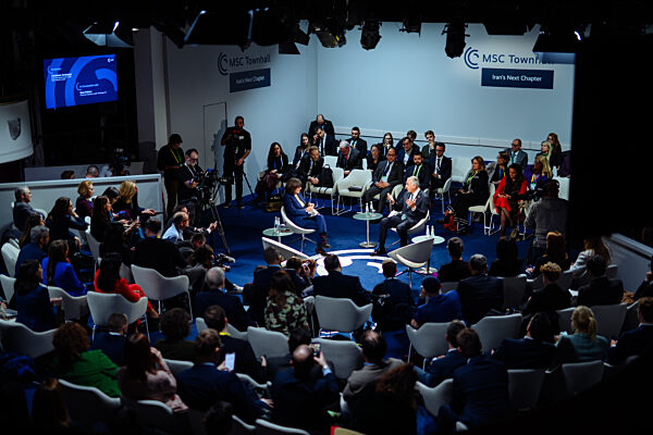 Engaging Dialogue at MSC Townhall: Iran's Next Chapter