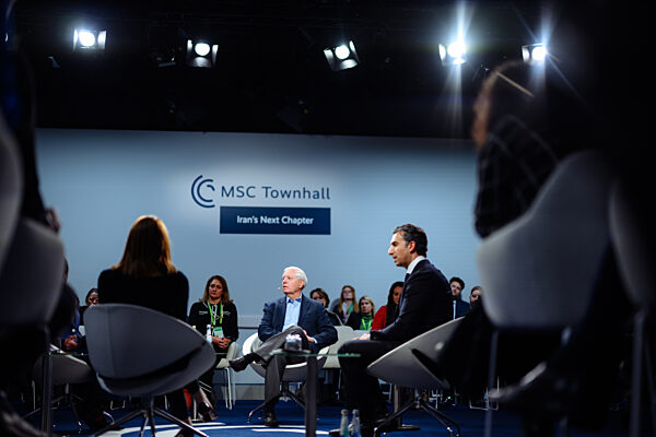 Engaging Dialogue at MSC Townhall: Iran's Next Chapter