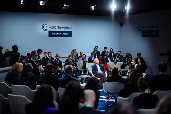 Engaging Discussion at MSC Townhall: Iran's Next Chapter