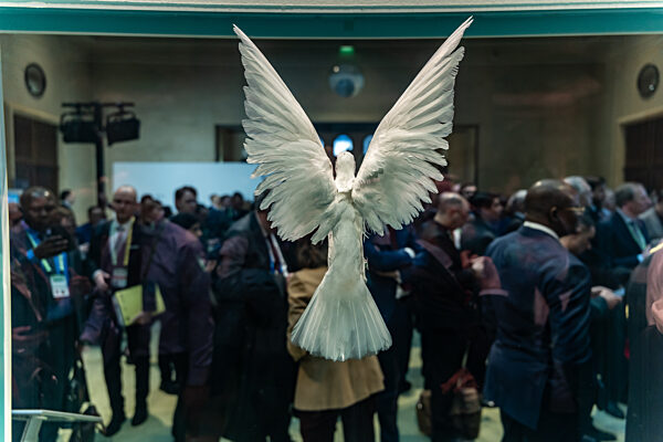 Symbol of Peace Amid Global Dialogue