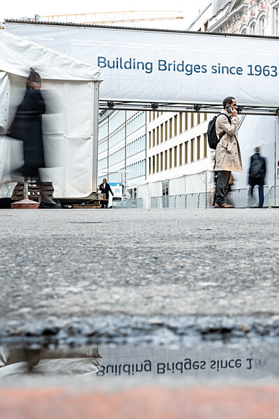 Building Bridges: A Symbolic Scene at the Munich Security Conference