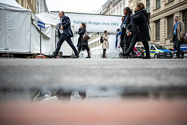 Dynamic Moments at the Munich Security Conference