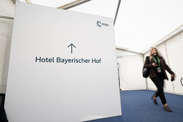 Directional Signage at Munich Security Conference