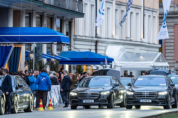 Luxury Vehicles and Security Presence at Munich Security Conference