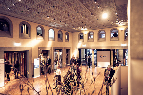 Dynamic Atmosphere at the Munich Security Conference Venue