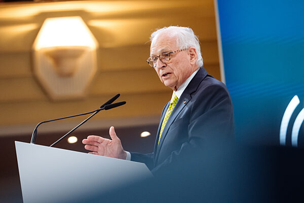 Speaker Addresses Global Security Challenges at Munich Conference