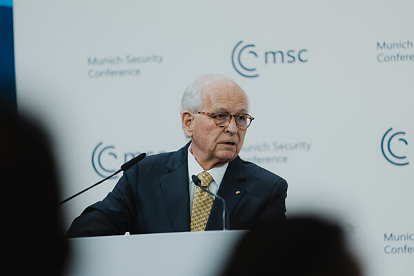 Wolfgang Ischinger Addresses the Munich Security Conference