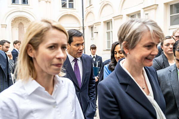 Participants of the G7 Foreign Ministers meeting at the sidelines of the Munich Security Conference