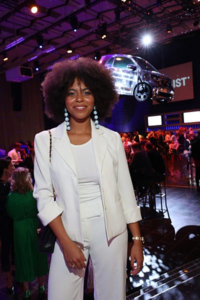 Verleihung des YOUNG ICON AWARD
im KOSMOS in Berlin