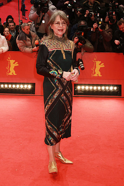 Premiere - TUAN YUAN / APART TOGETHER