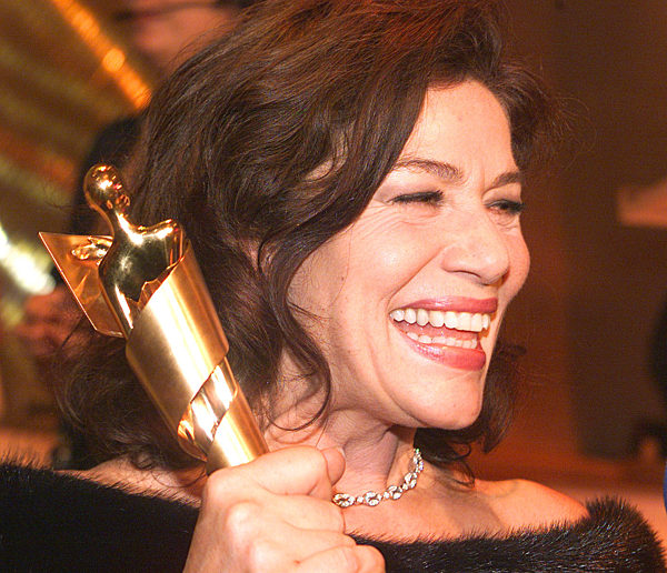 Foto: Henry H. Herrmann
Thema: 
Party nach der Verleihnung des Deutschen...