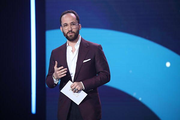 Igor Levit
Laudator BESTE FILMMUSIK Trauerede für Margot Friedländer
bei...