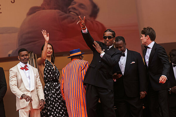 Festival de Cannes - Premiere Highest 2 Lowest