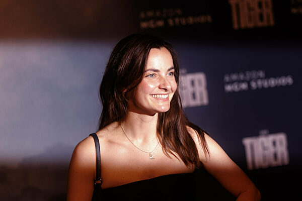 Weltpremiere - Der Tiger -