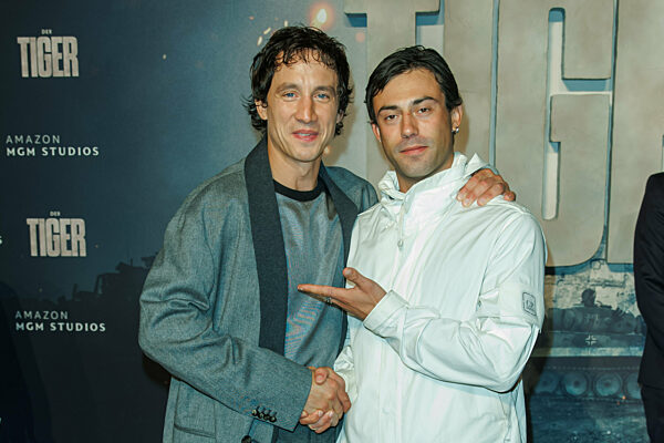 Weltpremiere - Der Tiger -