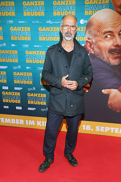 Kinopremiere - Ganzer halber Bruder - in Hamburg