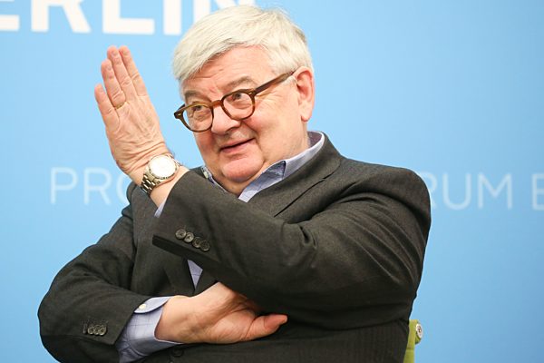 Joschka Fischer haelt Vortrag zur EU Krise in Berlin