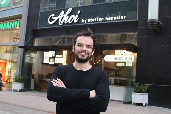 STEFFEN HENSSLER PRASENTIERT SEIN AHOI RESTAURANT 02.02.2017