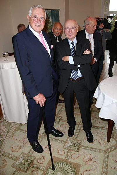 SENATSFRUEHSTUECK FUER VOLKER RUEHE