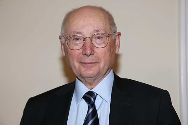 SENATSFRUEHSTUECK FUER VOLKER RUEHE