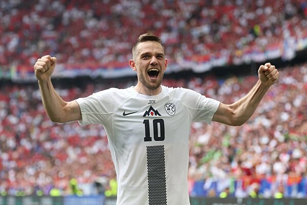 Slowenien vs. Serbien Fussball, UEFA Euro 2024, Gruppenphase, 2. Spieltag, 20.06.2024