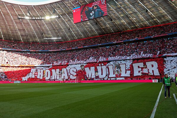 FC Bayern Muenchen vs. Borussia Moenchengladbach, Fussball, 1. Bundesliga, 33. Spieltag, 10.05.2025