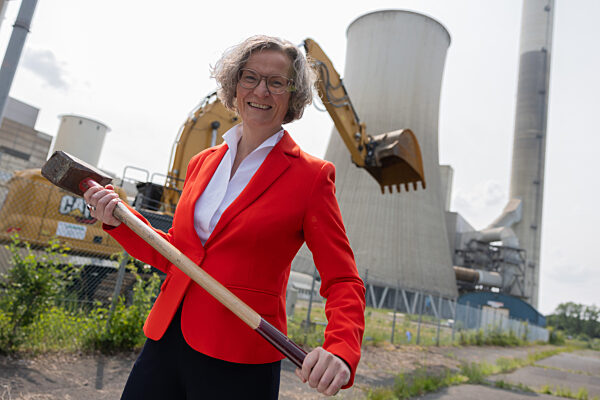 RWE startet mit Rückbau von Braunkohlekraftwerk