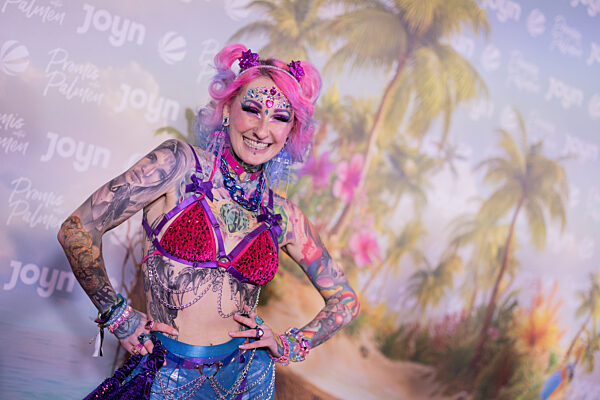 Premiere der 4. Staffel der Reality-Show „Promis unter Palmen