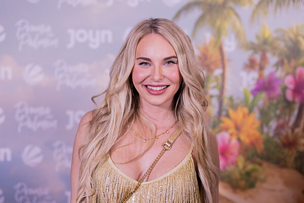 Premiere der 4. Staffel der Reality-Show „Promis unter Palmen