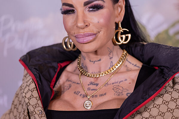 Premiere der 4. Staffel der Reality-Show „Promis unter Palmen