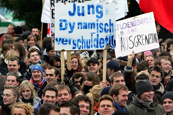 Studenten demonstrieren am Mittwoch (30.11...