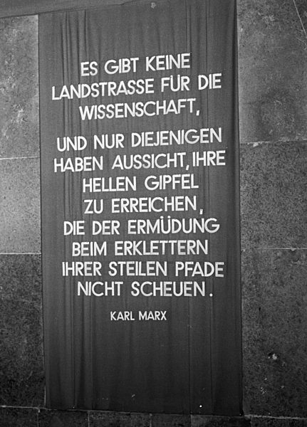 DDR - Immatrikulation von Studenten 1954