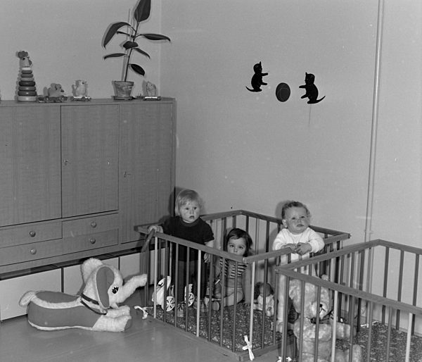 DDR - Kinderkrippe Jena 1974