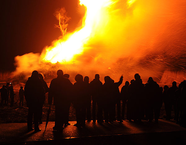 Biikefeuer an der Nordseeküste