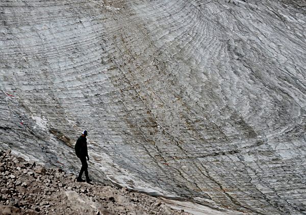 Wetter in Bayern - Gletscherreste auf der Zugspitze