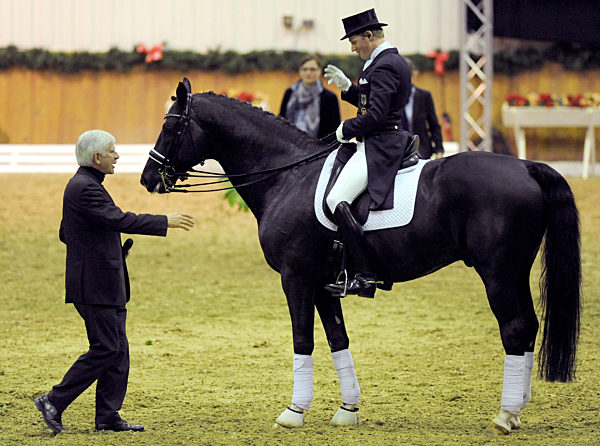 Millionenpferd "Totilas" vorgeführt
