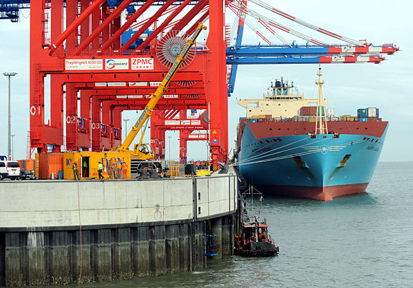 JadeWeserPort  Einweihung