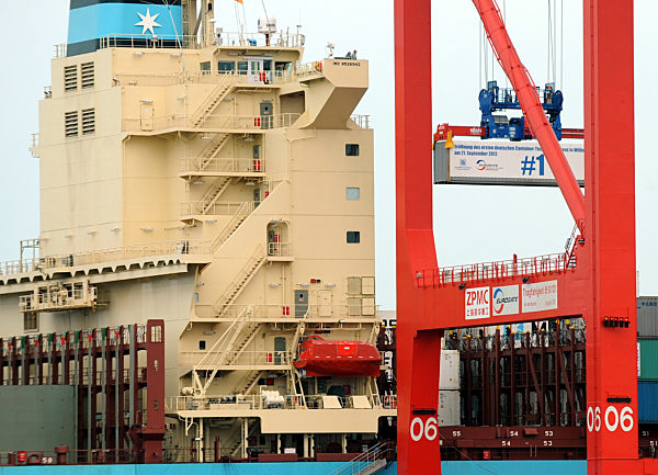 JadeWeserPort  Einweihung