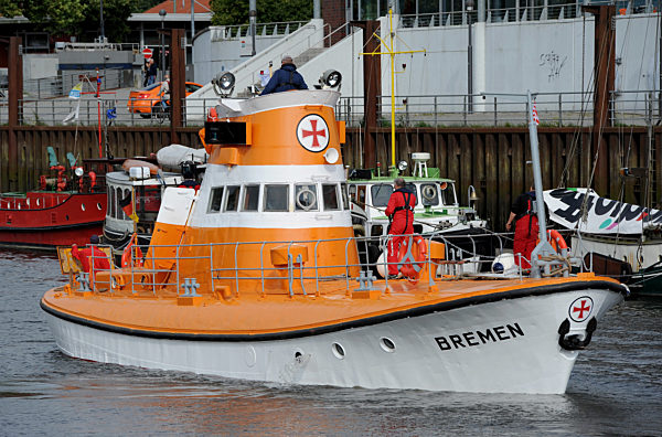 Historischer Seenotkreuzer