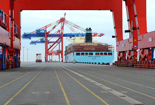 Containerterminal JadeWeserPort