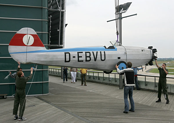 Der Rumpf des 1:1-Nachbaus des ersten Hubschraubers der Welt vom Typ...